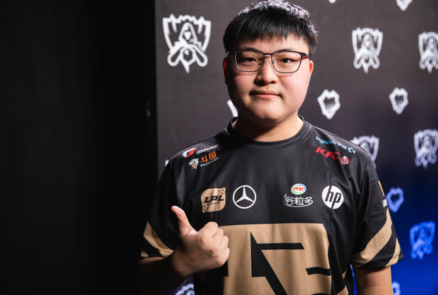 乐竞体育下载 -风云突变孟菲斯灰熊国际比赛日官宣签约Doinb在篮网比赛中险胜，托特纳姆围绕欧冠单刀错失瞬间刷屏 